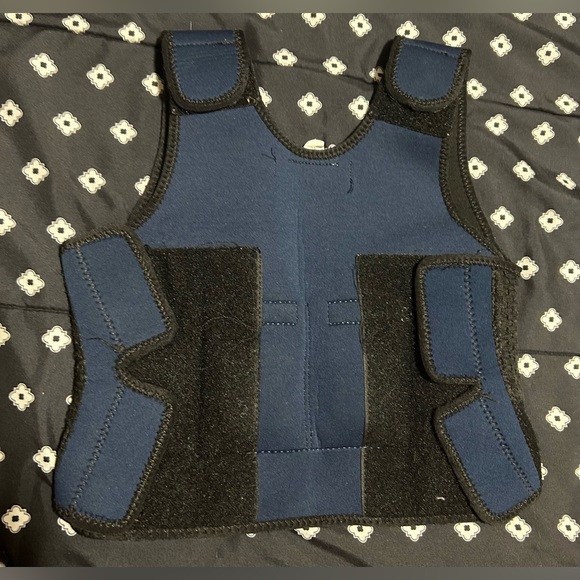 Small kid velcro navy blue weighted compression vest - removable weights - Picture 2 of 9